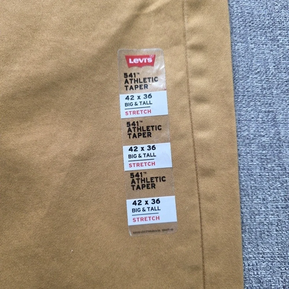 Levis